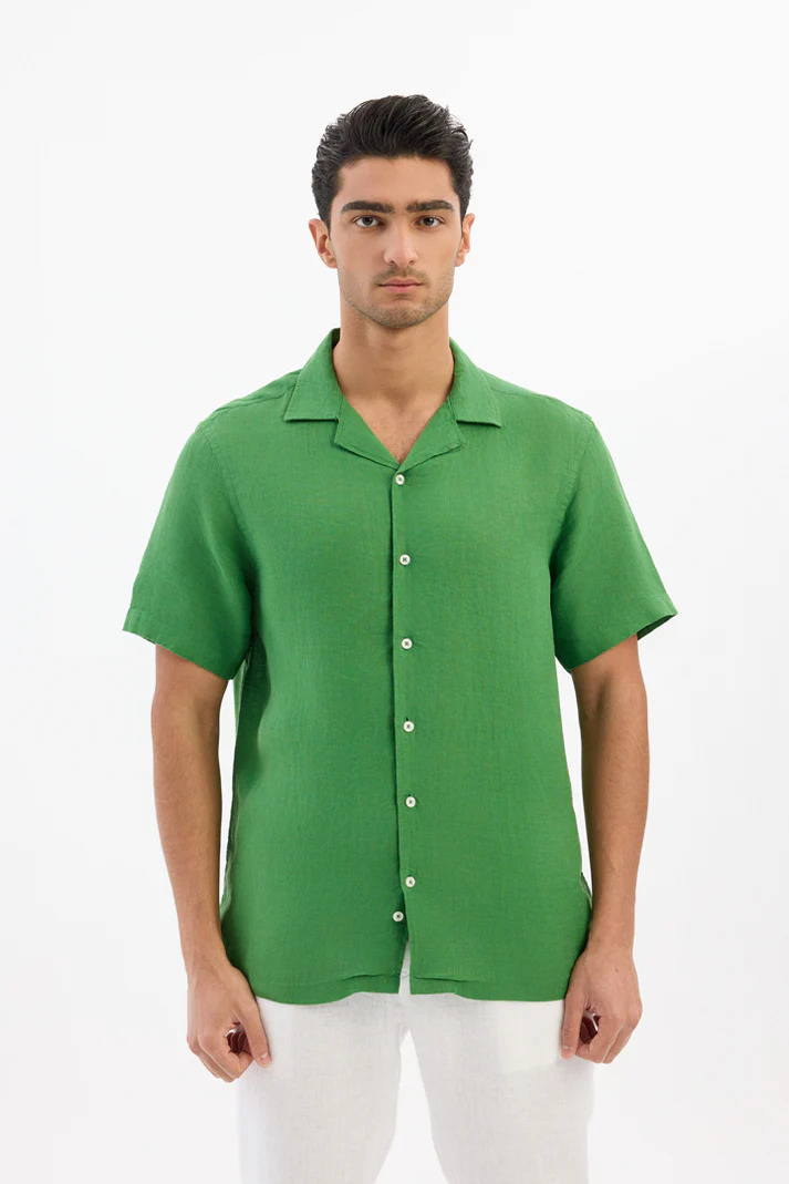 Short Sleeve Button Through polo with a Tipped Colar